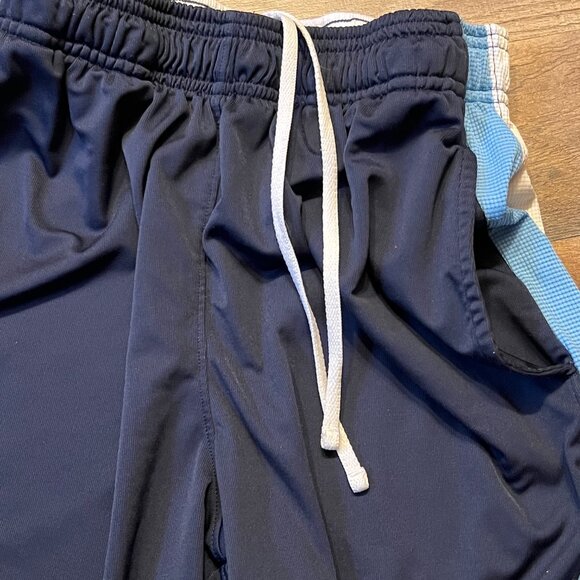 Boy's Basketball Shorts - Picture 3 of 4